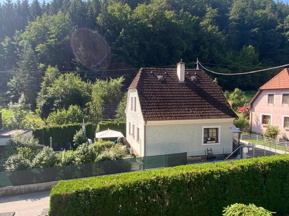 Zu Hause Am Bach Apartment Aggsbach Exterior photo